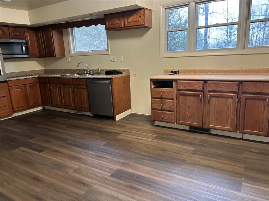 151 Locust St, Hopwood, PA 15445 - #3