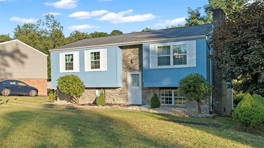 575 Fairfield Dr., Greensburg, PA 15601 - #2