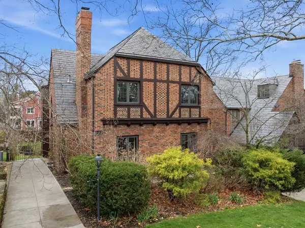 1252 Bellerock St, Pittsburgh, PA 15217