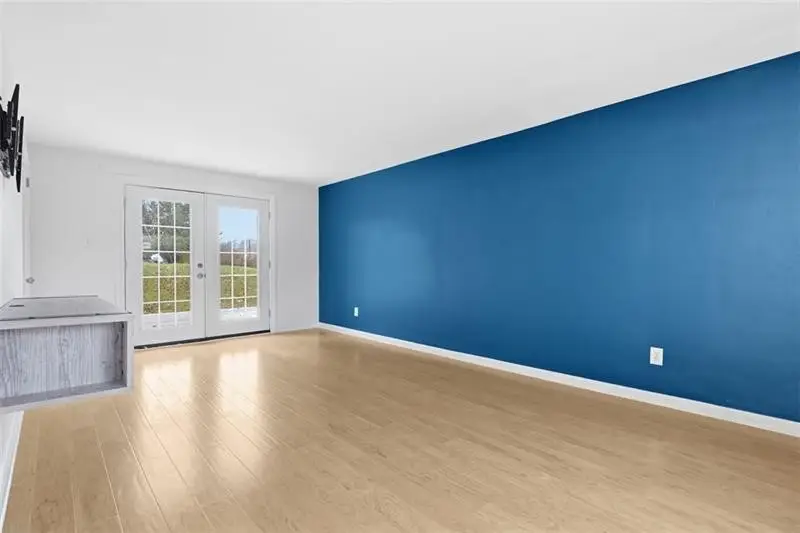 5843 Wilson Dr, Bethel Park, PA 15102 - #3