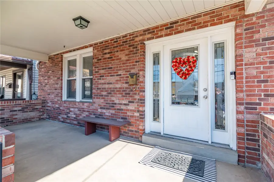 923 Vermont Ave, Glassport, PA 15045 - #2