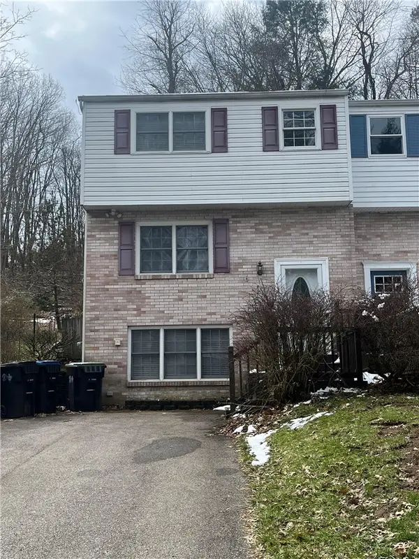 538 Pine Line Dr, Pittsburgh, PA 15237