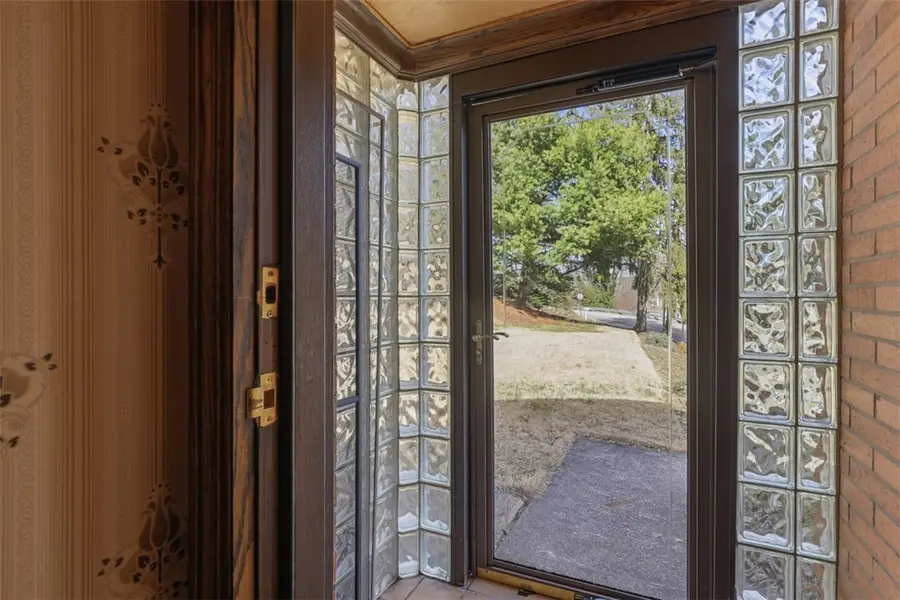 239 Byron Rd, Pittsburgh, PA 15237 - #3