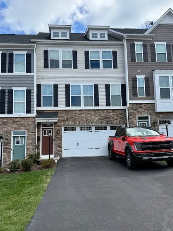 183 Moyer Hill Dr, Cranberry Twp, PA 16066