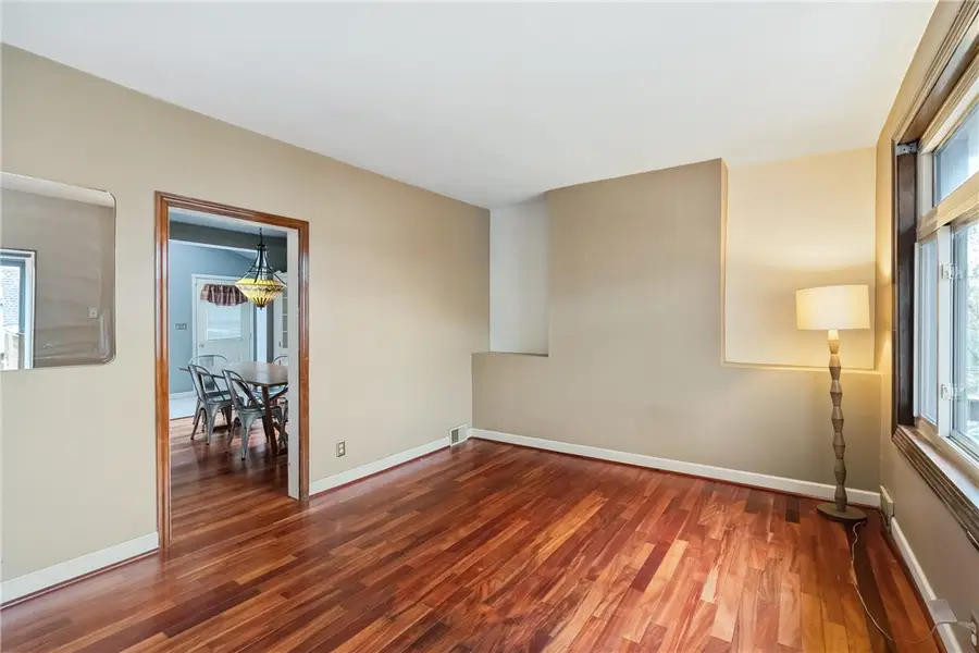 1667 Hillsdale Ave, Pittsburgh, PA 15216 - #3