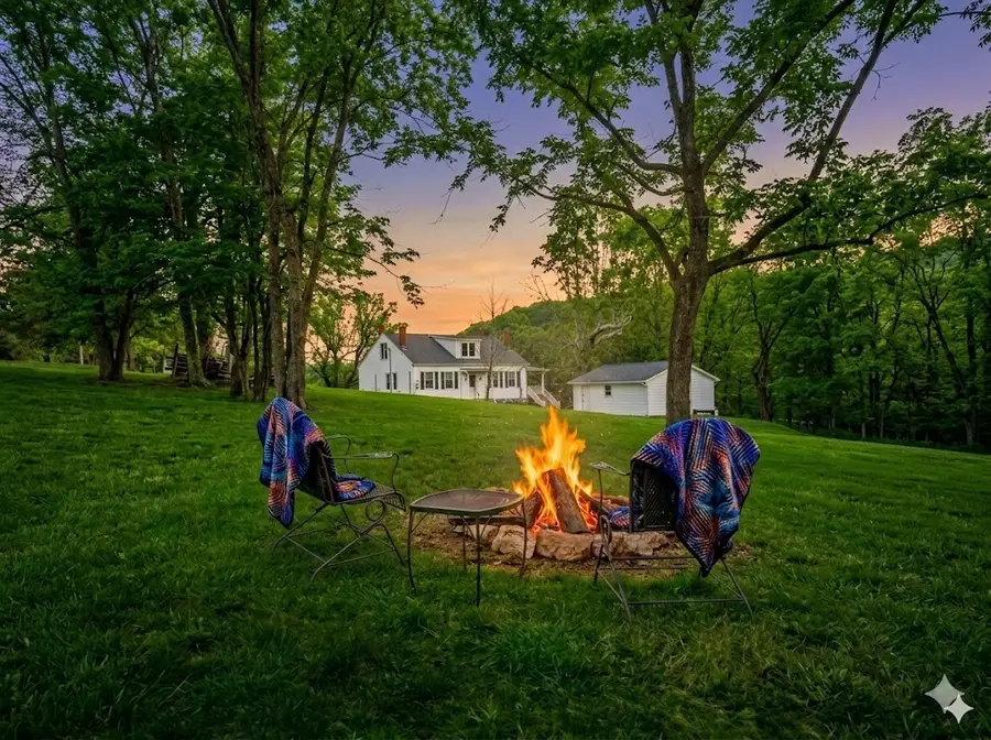 395 Mcguffey Rd, West Alexander, PA 15376 - #2