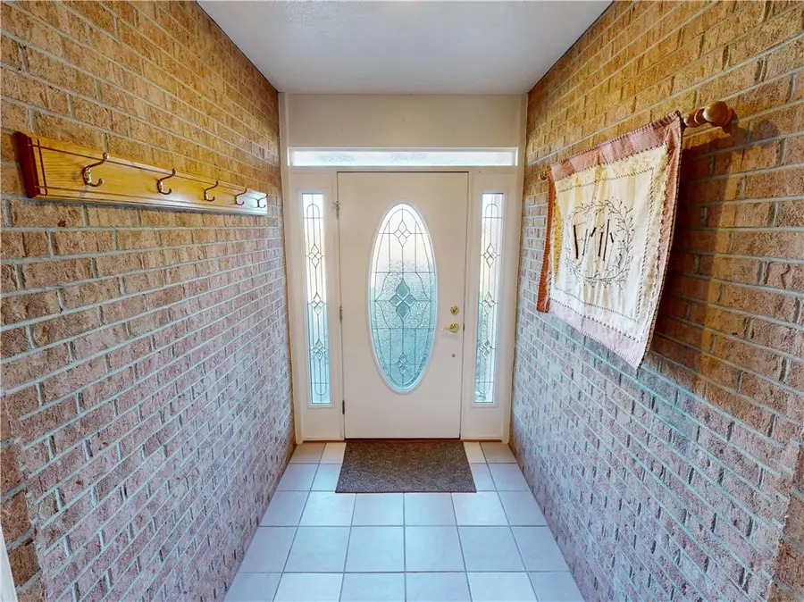 196 S Benbrook Rd, Butler, PA 16001 - #3