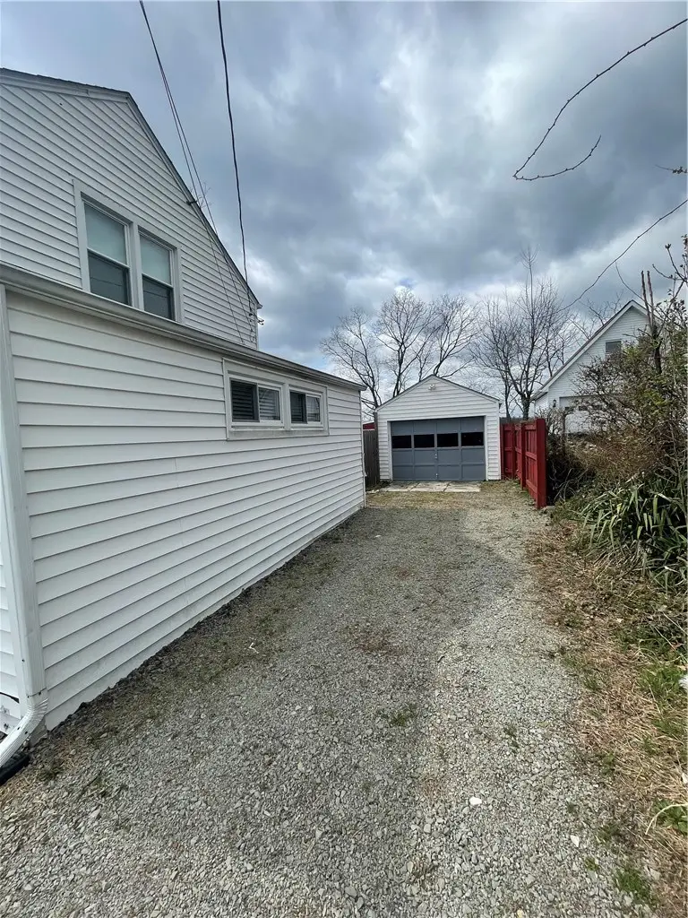 19 Landis Ave, Jeannette, PA 15644 - #2