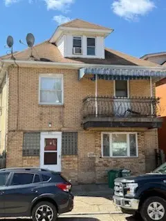 881 Lenz Ave, Ambridge, PA 15003 - #1