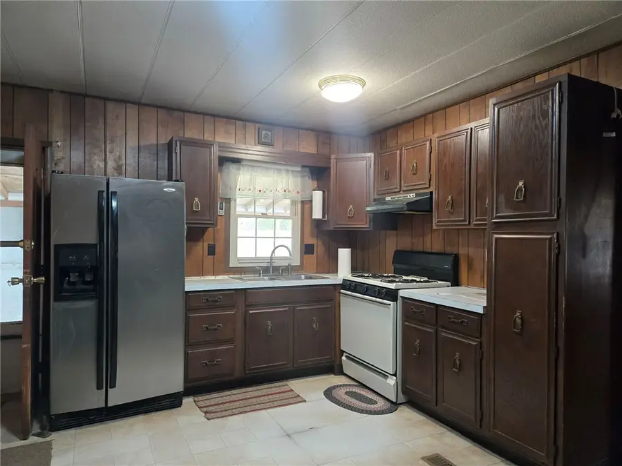 465 Isle Rd, Butler, PA 16001 - #2