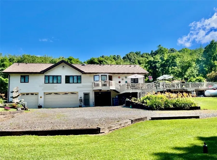 198 Leslie Rd, Valencia, PA 16059 - #2