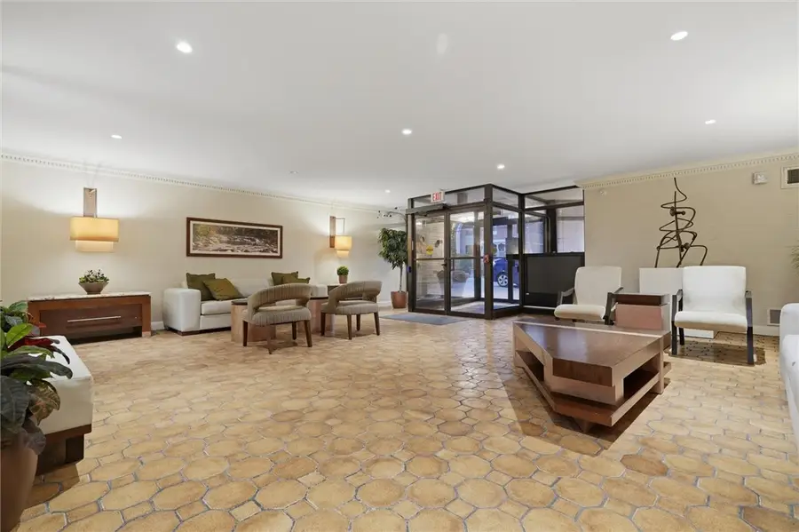 220 N Dithridge St #704, Pittsburgh, PA 15213 - #3