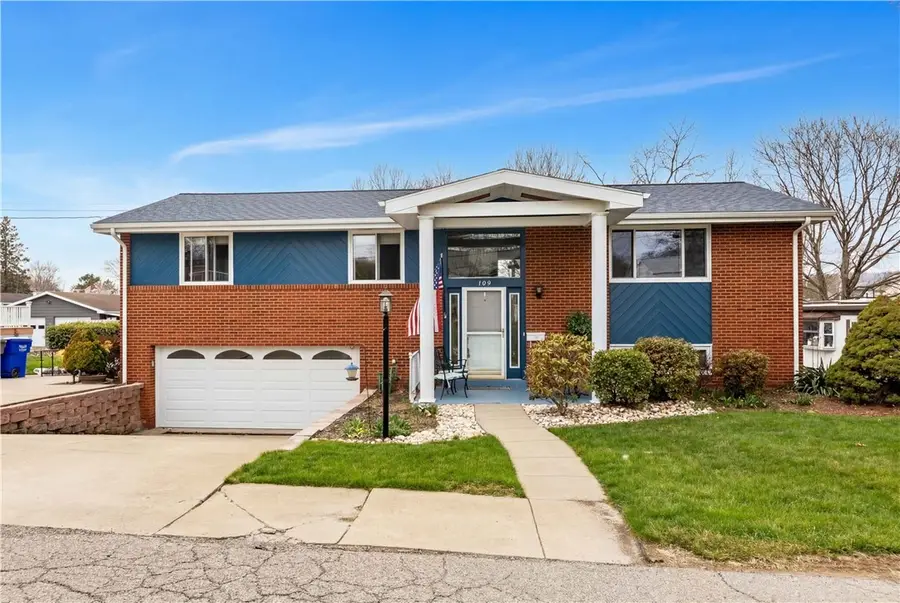 109 Peffer St, Zelienople, PA 16063 - #3