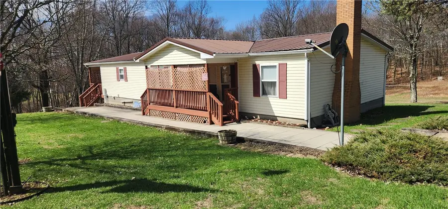 1374 Saltsburg Rd, Clarksburg, PA 15725 - #2