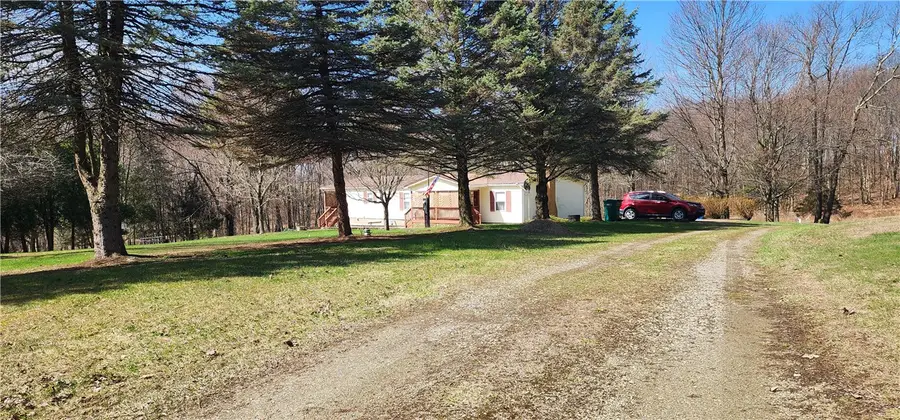 1374 Saltsburg Rd, Clarksburg, PA 15725 - #3