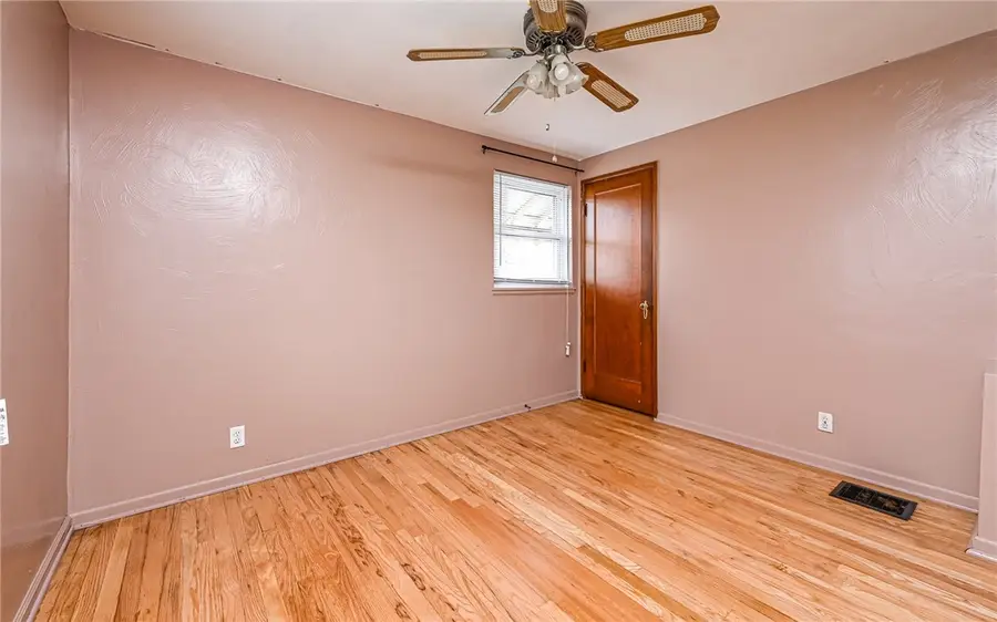 29 Garden Ter, Pittsburgh, PA 15221 - #3