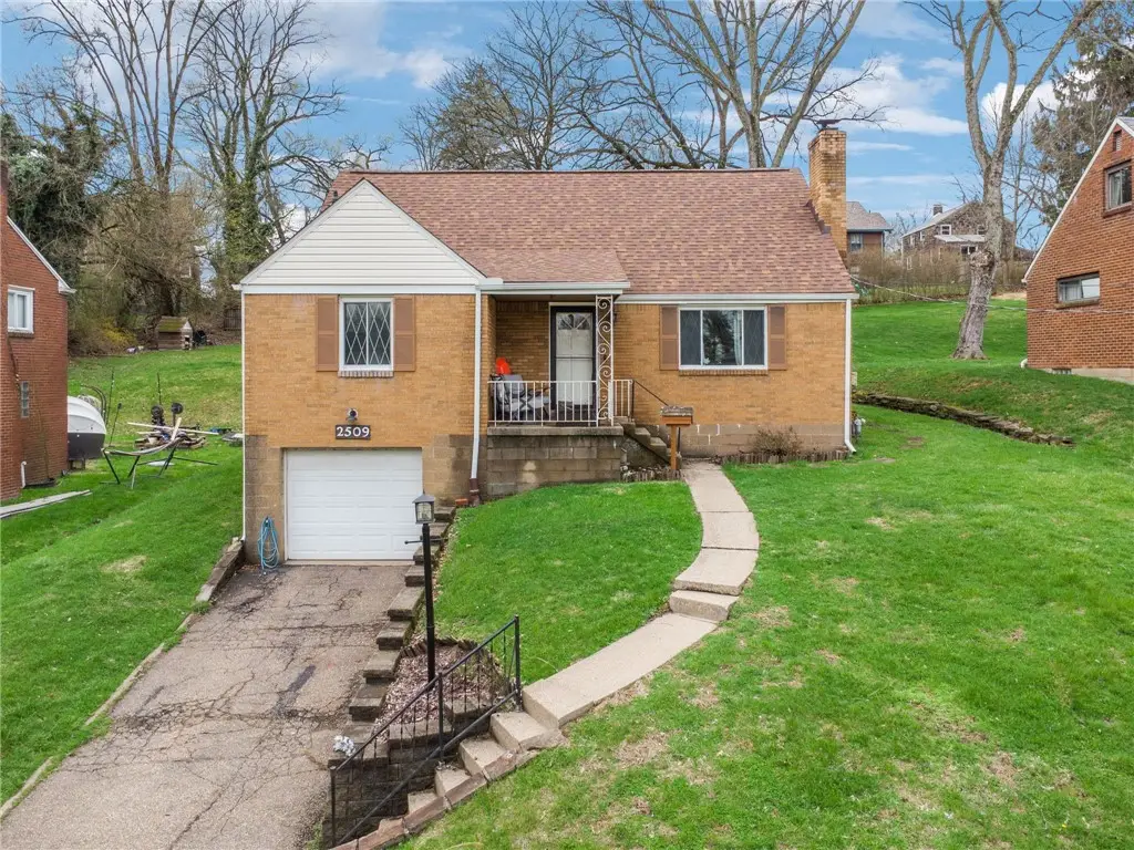 2509 Holly Dr, Pittsburgh, PA 15235 - #1