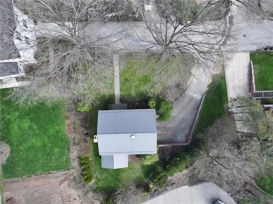 725 12th St, Oakmont, PA 15139 - #2