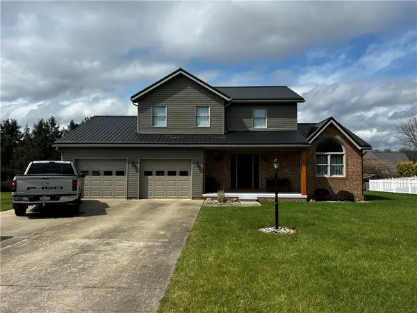 22 Dawn Dr, Indiana, PA 15701