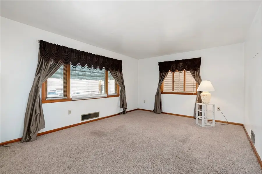 306 Allegheny St, Tarentum, PA 15084 - #2