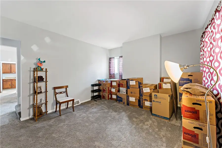 53 Fountain St, Crafton, PA 15205 - #3