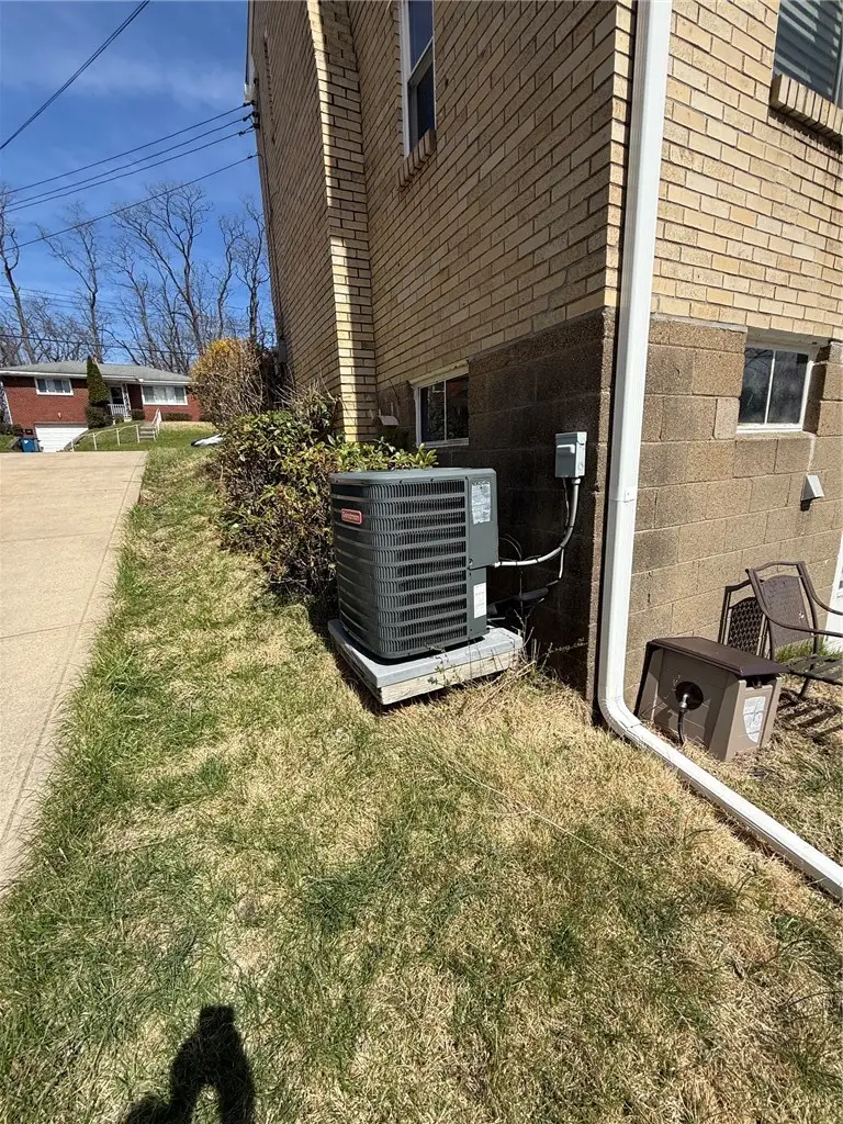 274 Pheasant Dr, Pittsburgh, PA 15235 - #3