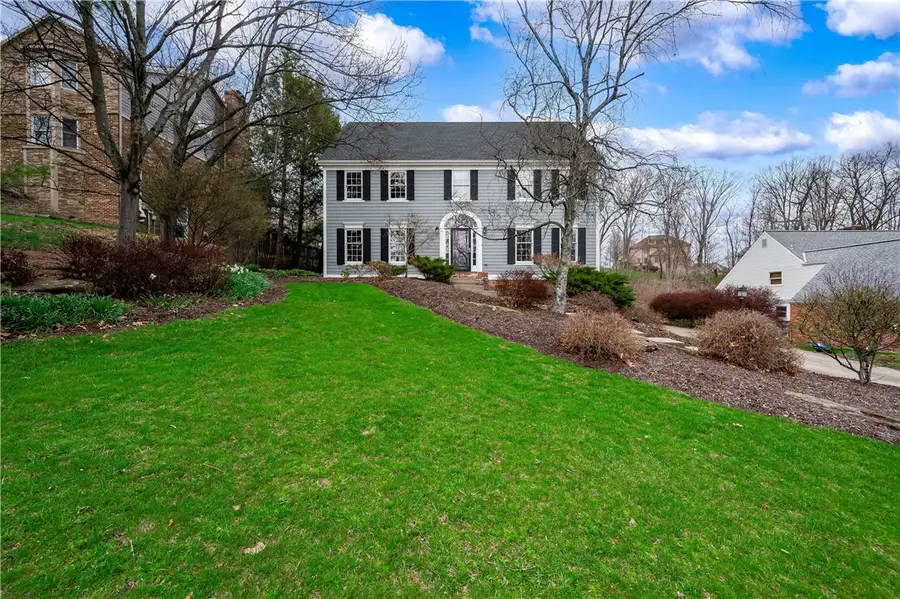 2395 Traci Dr, Pittsburgh, PA 15237 - #2