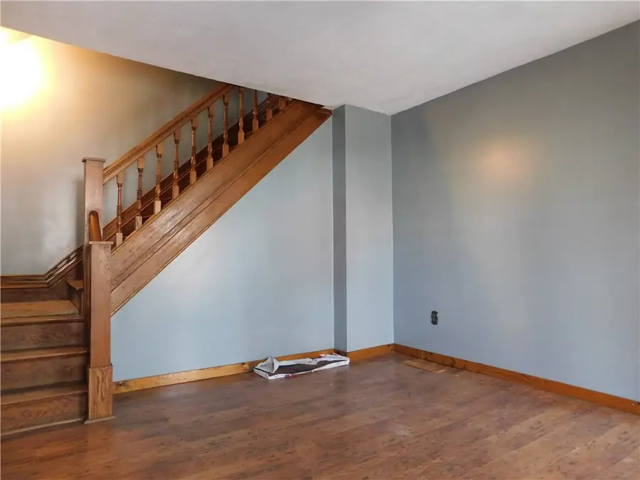 138 W Elm St, Waynesburg, PA 15370 - #2