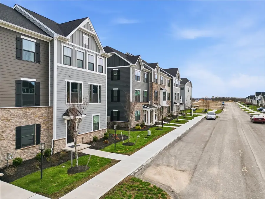 117 Mossy Oak Dr, Coraopolis, PA 15108 - #2