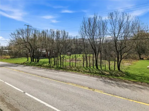 7096 E State St, Hermitage, PA 16148