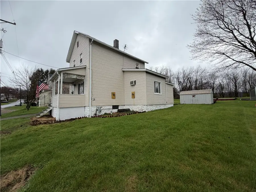 63 9th St, Lucernemines, PA 15754 - #2