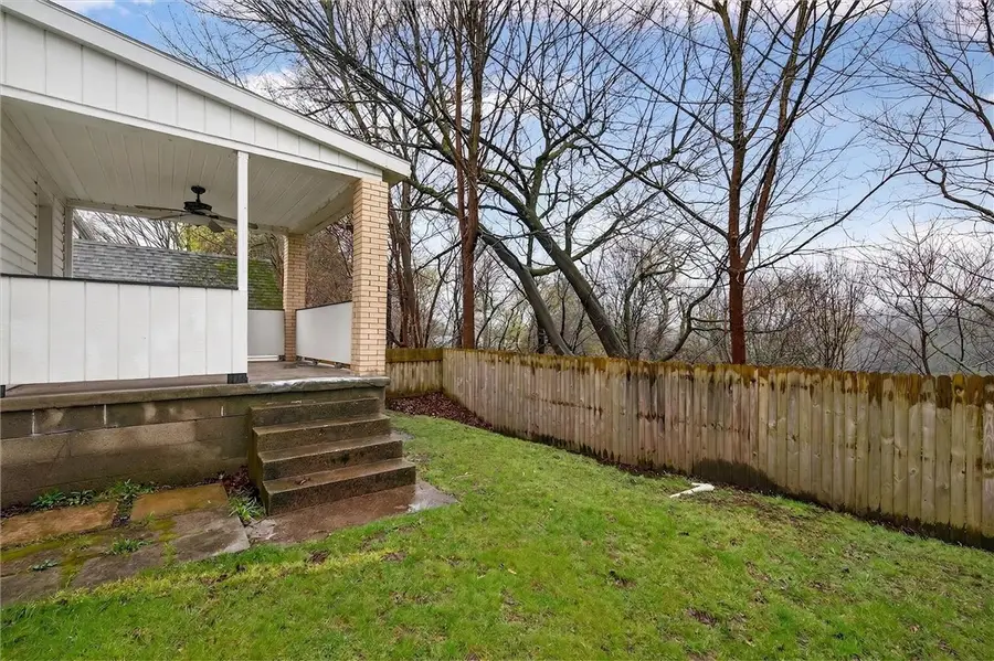 1107 Constitution Street, Tarentum, PA 15084 - #2