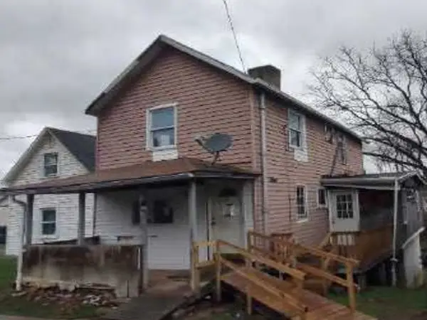 19 Gibson Ave, Washington, PA 15301