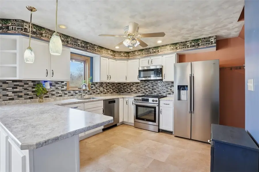 1202 Romanhoff St, Pittsburgh, PA 15212 - #3