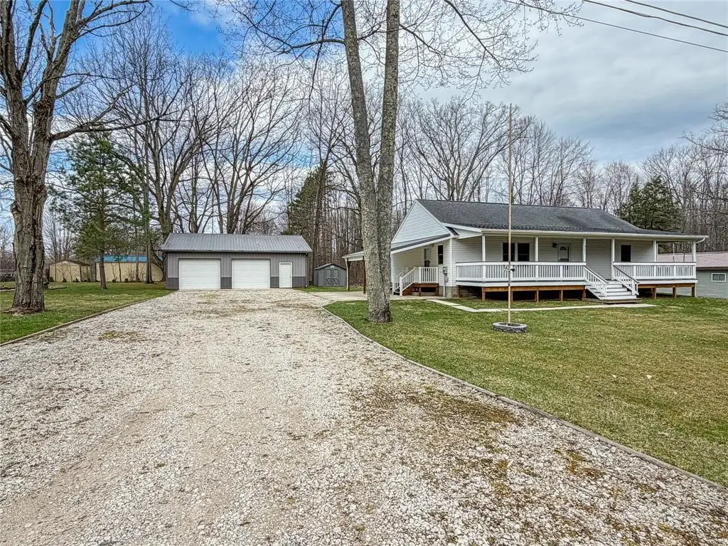 9221 Warren Dr, Linesville, PA 16424 - #1