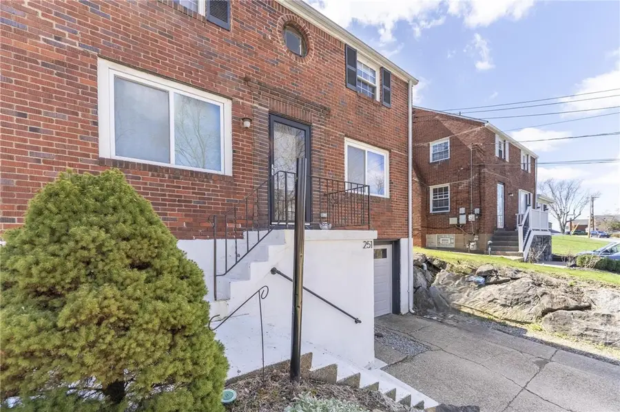 251 Crescent Pines Dr, Verona, PA 15147 - #3