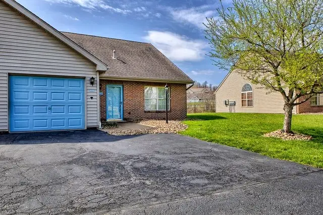 216 Draw Bridge Ct, Greensburg, PA 15601 - #2