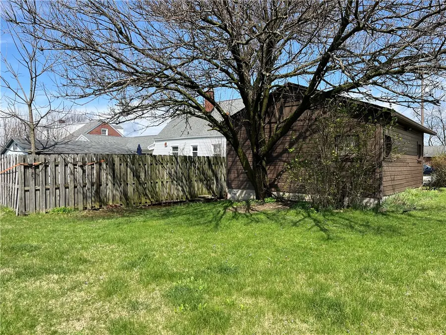 25 Andrews Ave, Jeannette, PA 15644 - #3