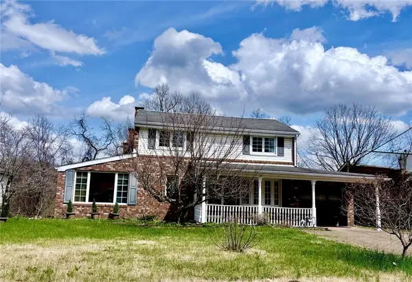 216 Carmella Drive, White Oak, PA 15131