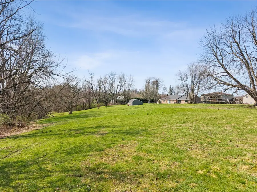 1640 Ridge Rd, Jeannette, PA 15644 - #2