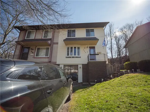 2746 Kingston Dr, Natrona Heights, PA 15065