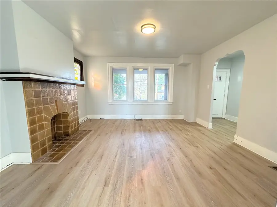 2929 Middletown Rd., Pittsburgh, PA 15204 - #2