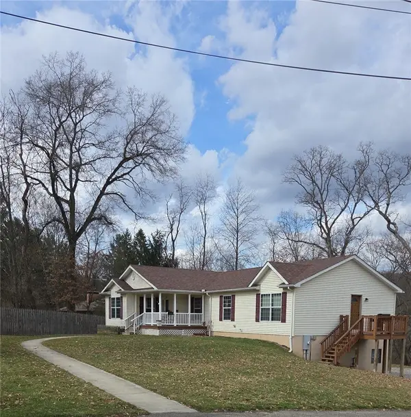 118 Oak Hill Dr, Valencia, PA 16059