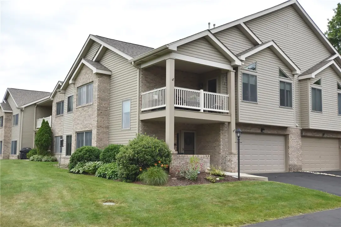 9503 Sundance Dr, Bridgeville, PA 15017 - #1