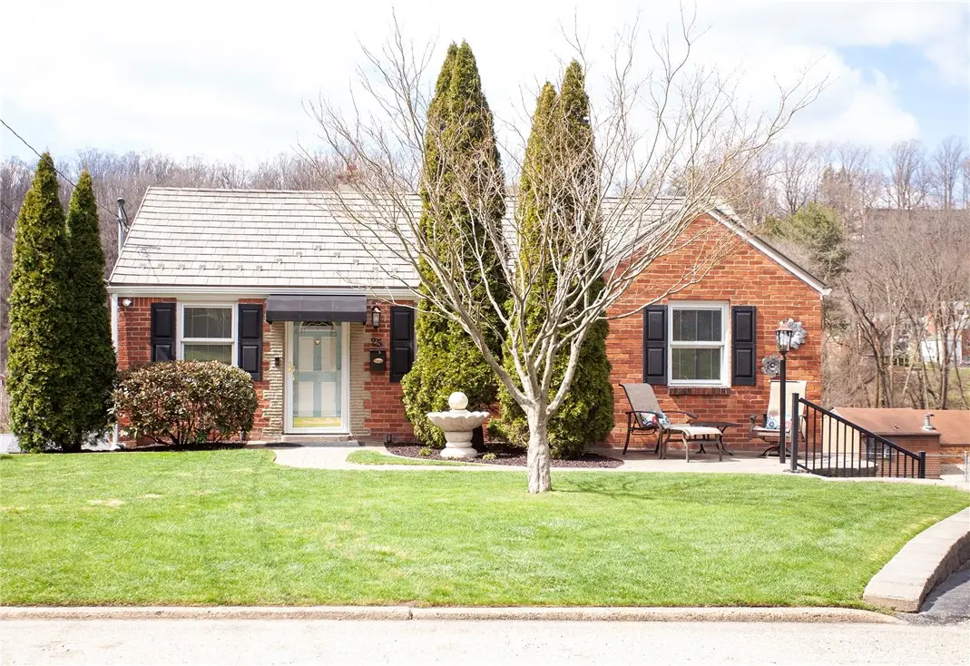 25 Meadowbrook Ave, Greensburg, PA 15601 - #1