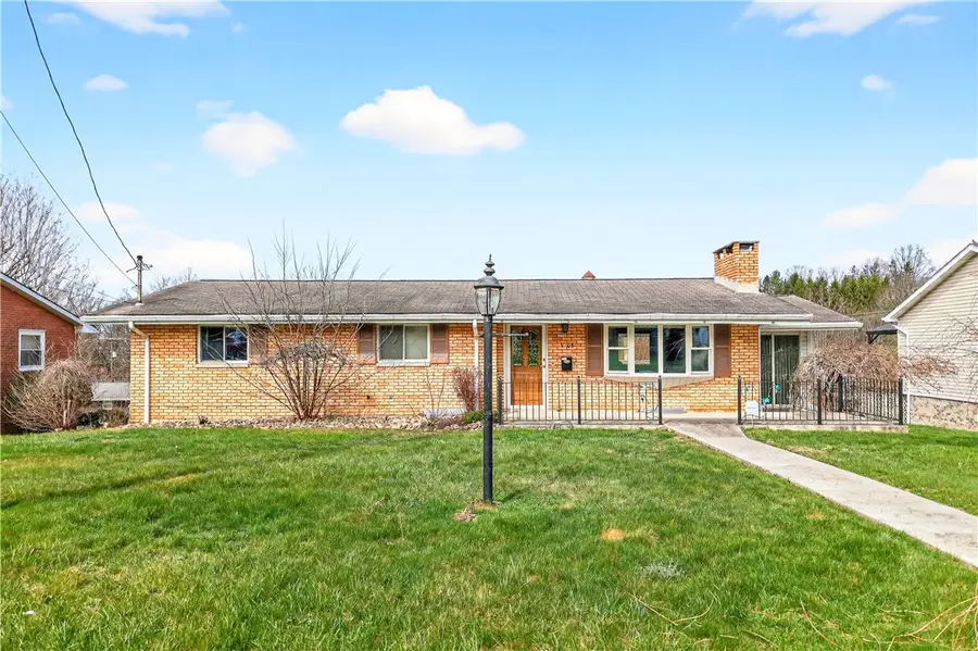 1106 Skyline Dr, Greensburg, PA 15601 - #2