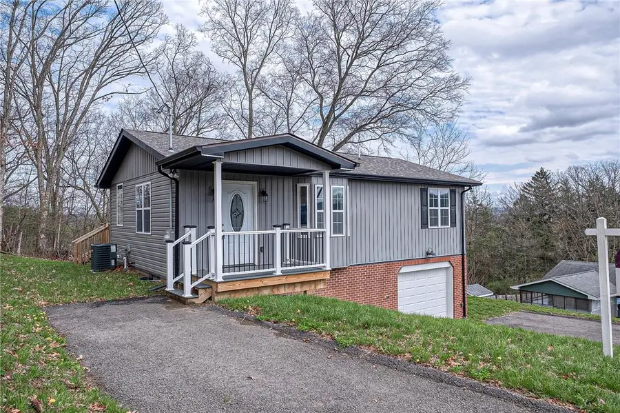 910 Burton Avenue, Youngwood, PA 15697 - #2