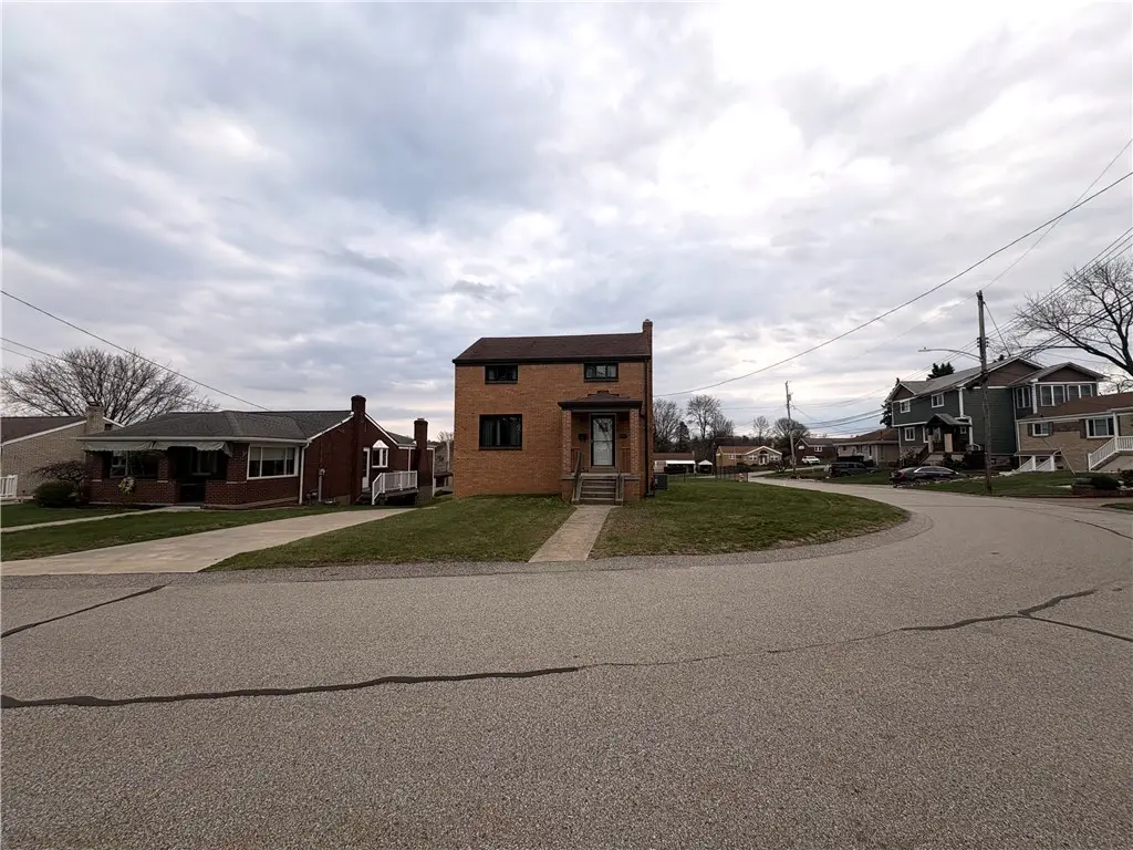 1114 Cascade Dr, West Homestead, PA 15120 - #1