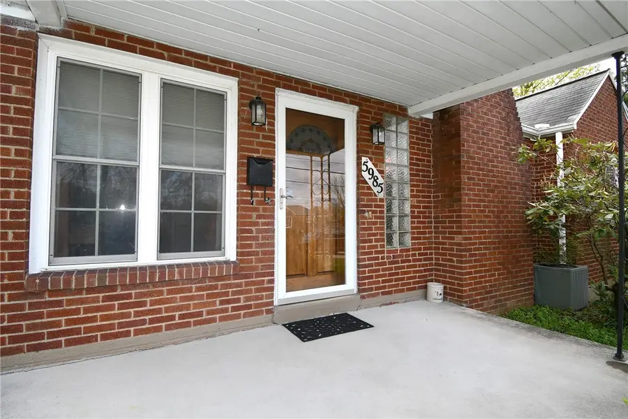 5985 Murdock Avenue, Bethel Park, PA 15102 - #2