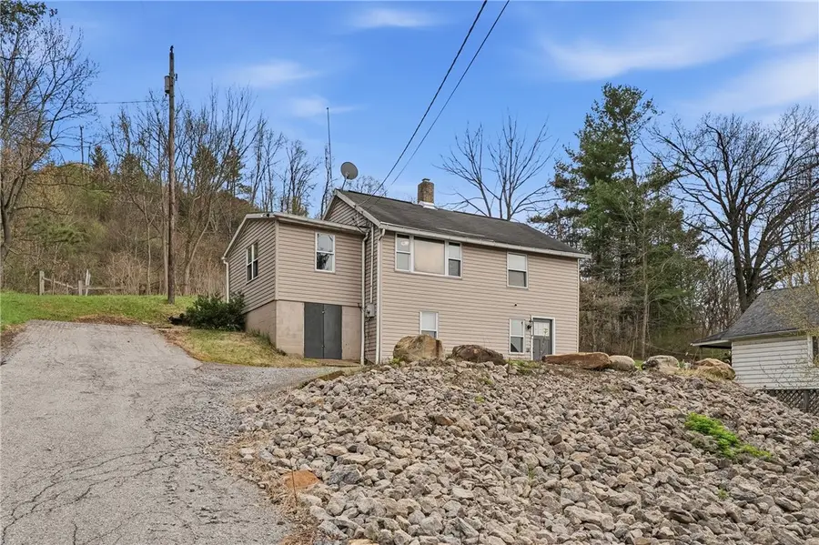 93 Pittsburgh Rd, Lyndora, PA 16045 - #2